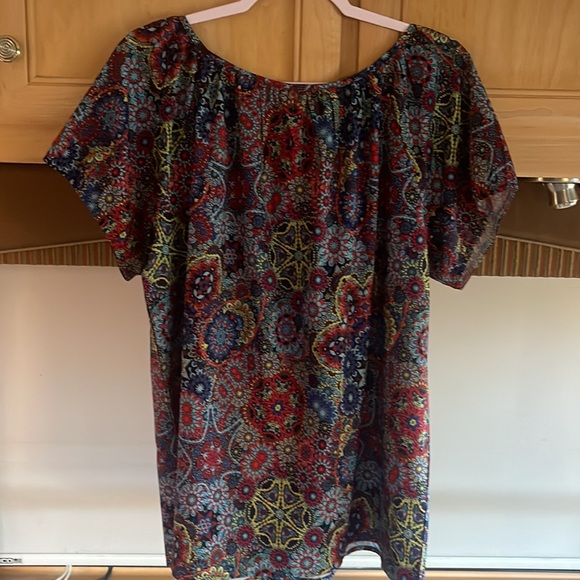 Amazon Blouse - Picture 2 of 3